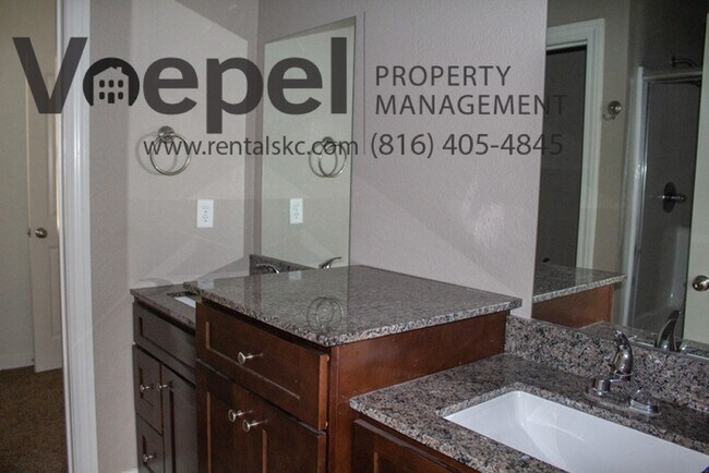 Foto del edificio - New construction 3 Bed / 2.5 Bath Duplex