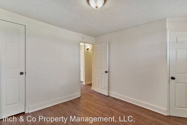 Foto del edificio - 3 br, 1.5 bath House - 101 Arch St.