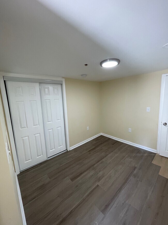 Foto del edificio - 529 Irving St NW