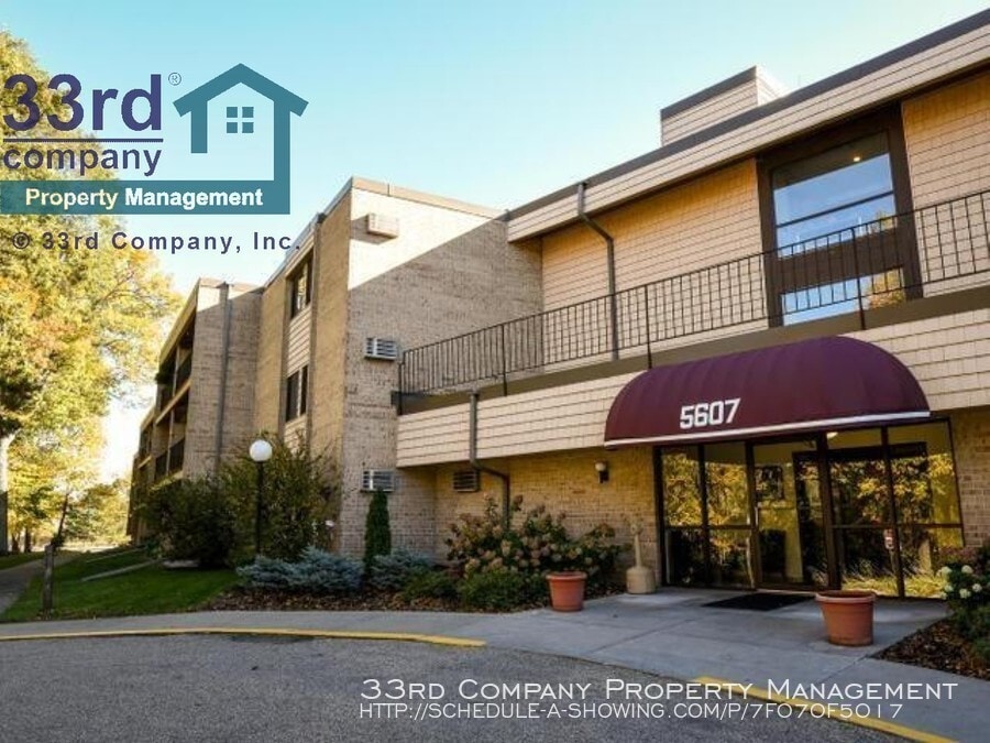 One level open concept condo! Condo for Rent in MN
