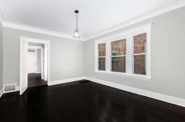 Building Photo - 7514 S Langley Ave