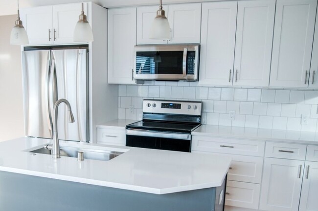 Building Photo - 2B/1.5Ba Seattle House