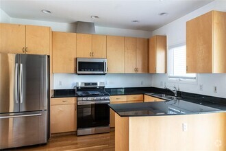 Building Photo - 2463 Field Way