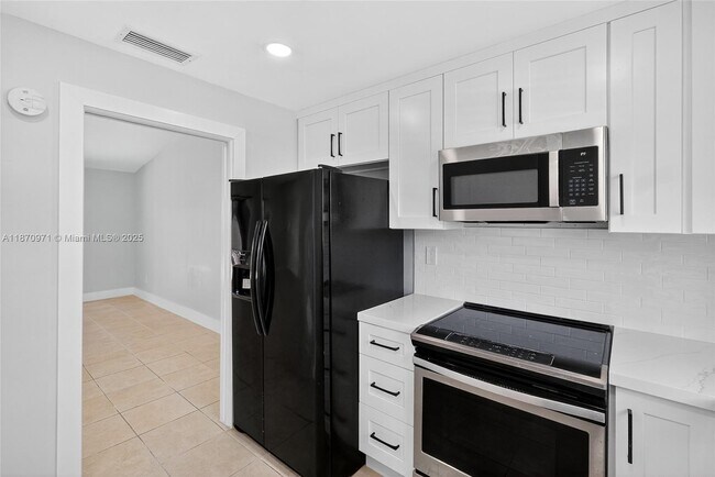 Foto del edificio - 10366 SW 208th Ln