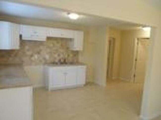 Building Photo - 4/2 Available at 6911 Miss Muffet!