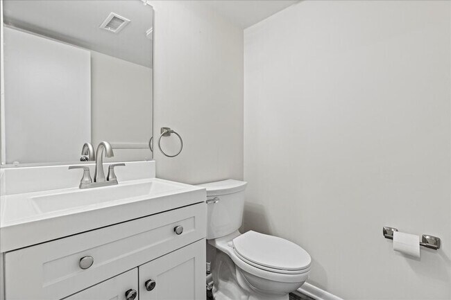 Foto del edificio - 421 Barton Run Blvd