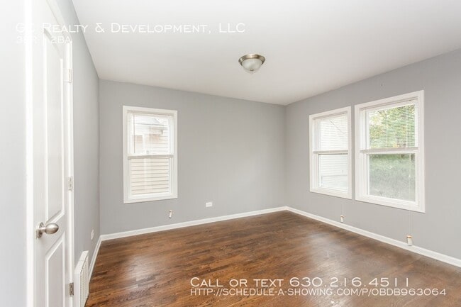 Building Photo - 10546 S Aberdeen St