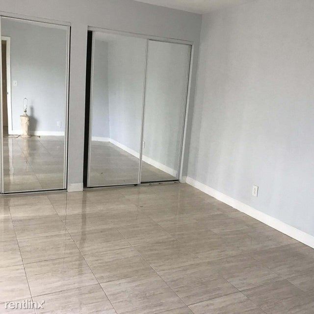 Foto del edificio - 3 br, 2.5 bath House - 624 Springdale Cir