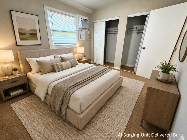 Building Photo - A comfortable 1 Bedroom with 1 Bathroom apartment in Anderson Avenue