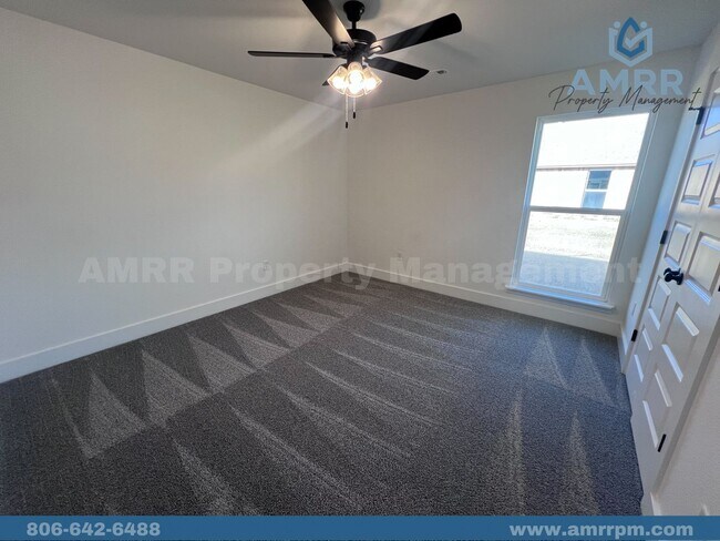 Foto del edificio - 337 E Greystone Square