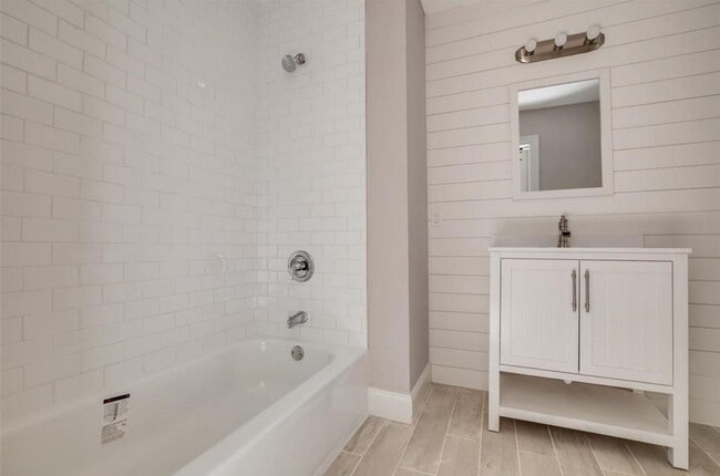 Foto del edificio - 7135 Avenue C