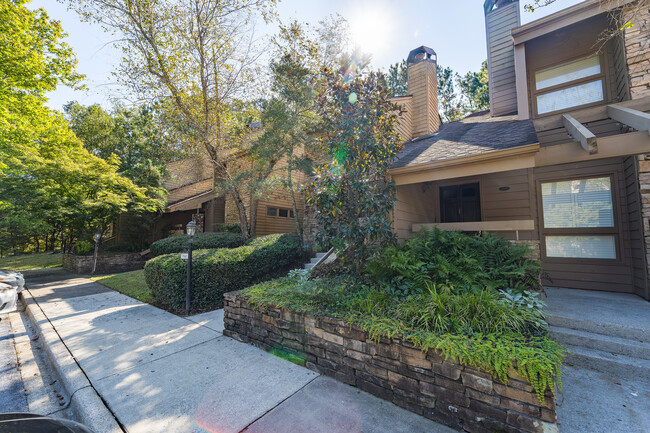 Building Photo - 3041 Cahaba Cliffs Dr
