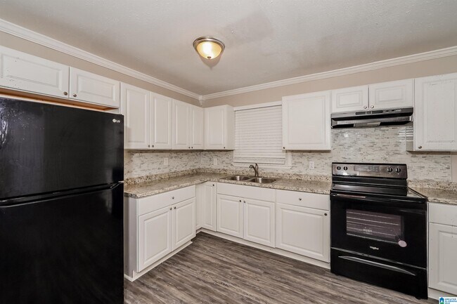 Foto del edificio - 432 13th Ct NW
