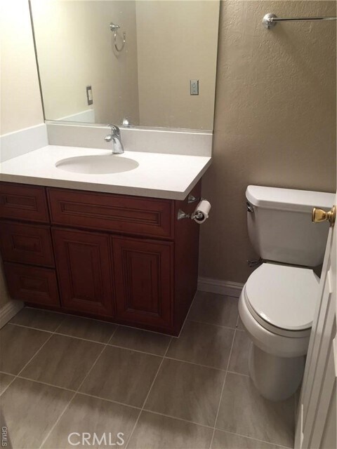 Foto del edificio - 428 Golden Springs Dr