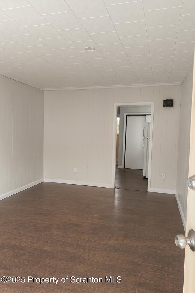 Building Photo - 833 George St