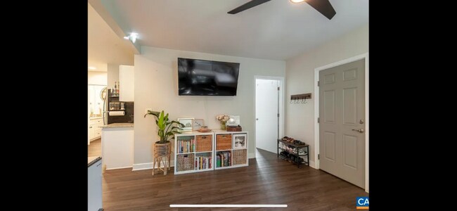Foto del edificio - 1304 Poplar St