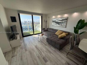 Building Photo - 13499 Biscayne Blvd