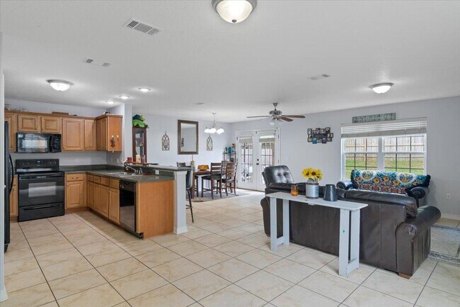 Foto del edificio - 291 Dahlquist Dr