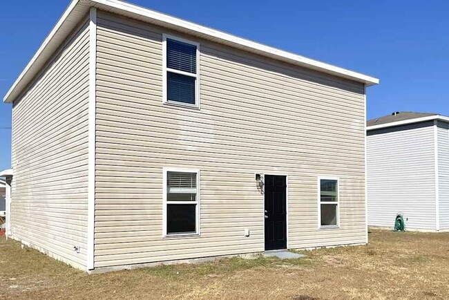 Foto del edificio - 202 Gladiola Ct