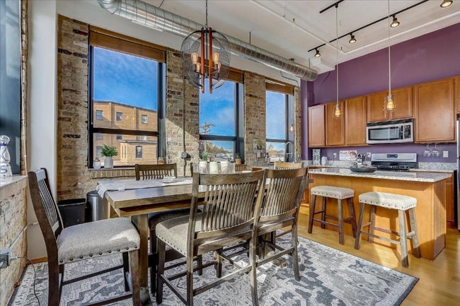 Foto del edificio - 1701 NE Madison St