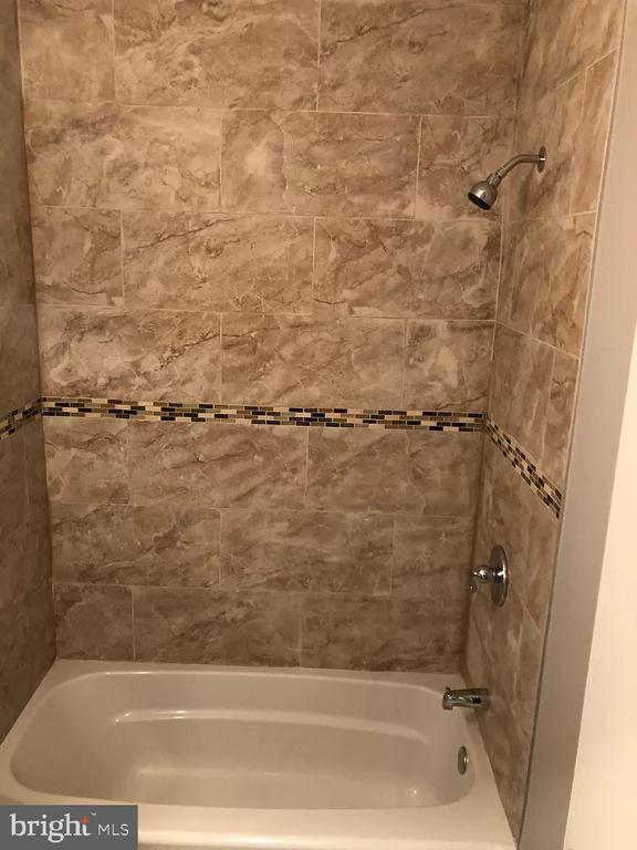 145 E Duval St, Philadelphia, PA 19144 Room for Rent in Philadelphia