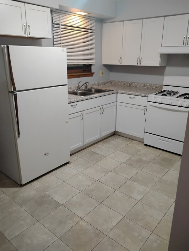 Foto del edificio - 3915 Joliet Ave