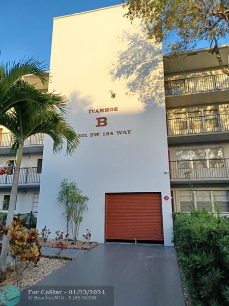 Foto del edificio - 1301 SW 134th Way