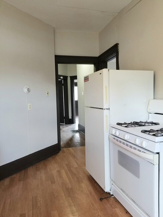 Foto del edificio - 339 E South St