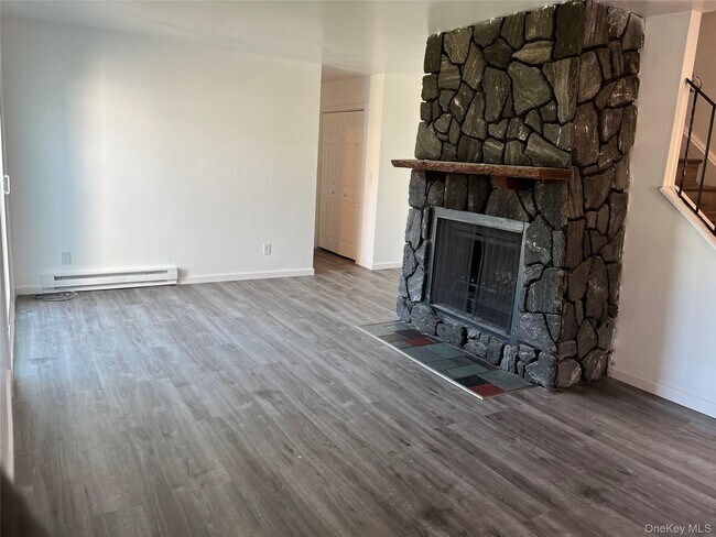 Building Photo - 310 Browns Rd