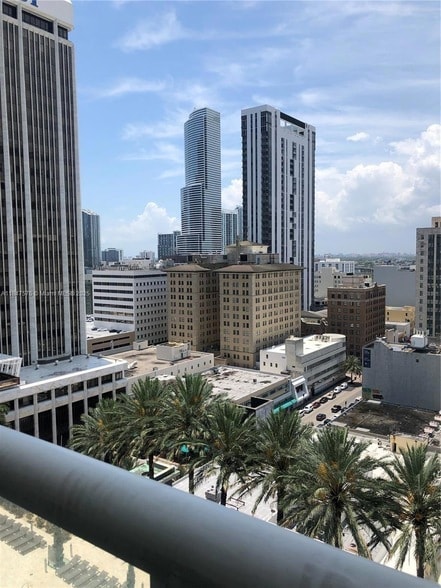 Building Photo - 50 Biscayne Blvd