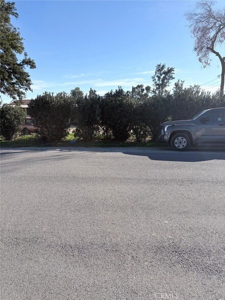 Foto del edificio - 22821 Deprad St