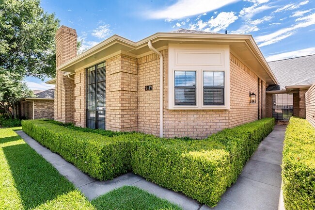 Foto del edificio - 2117 Promontory Point