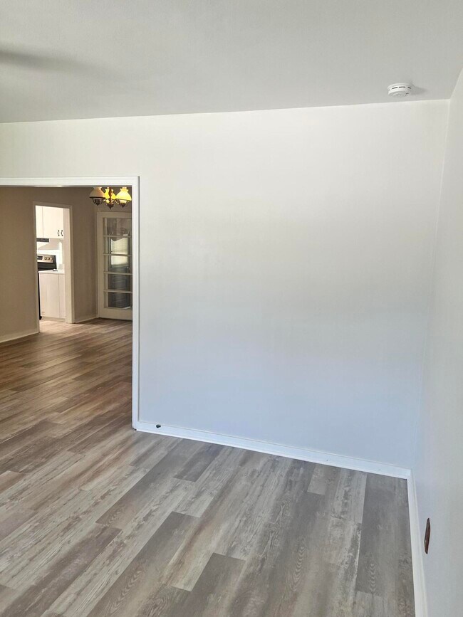 Foto del edificio - 1610 Binney Dr