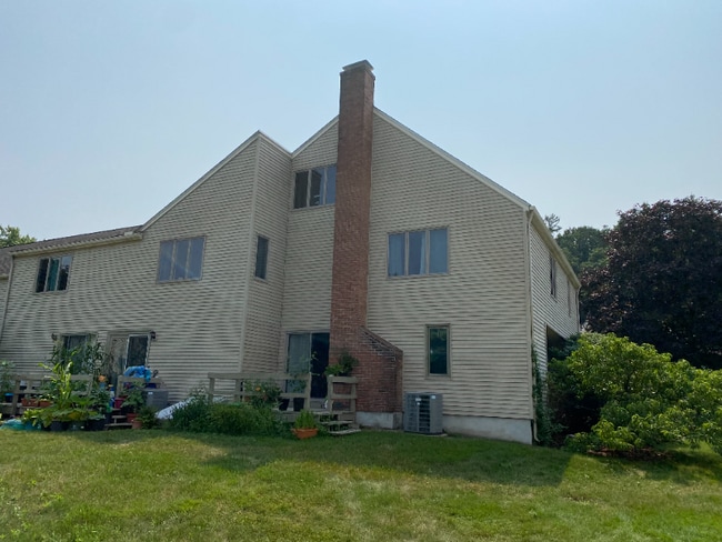 Building Photo - 403 Great Rd