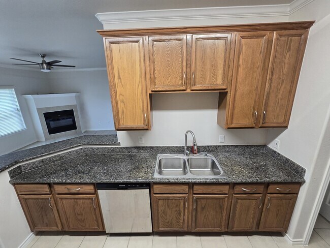 Foto del edificio - 16020 Fountainview Dr