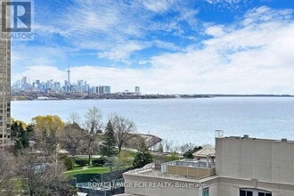 Building Photo - 2067-2067 Lake Shore Blvd W