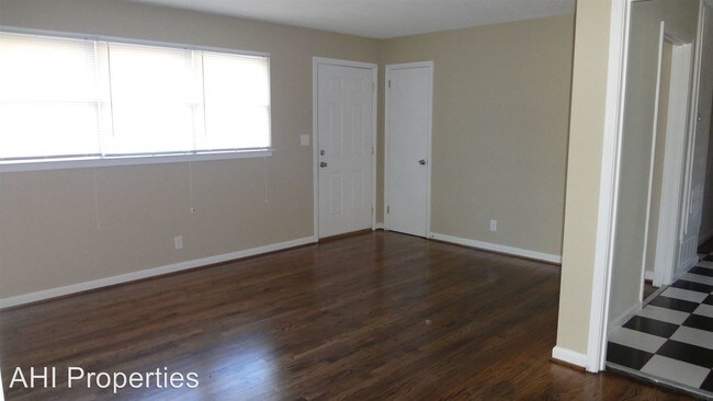 Building Photo - 4 br, 2 bath House - 4708 Sunshine Drive