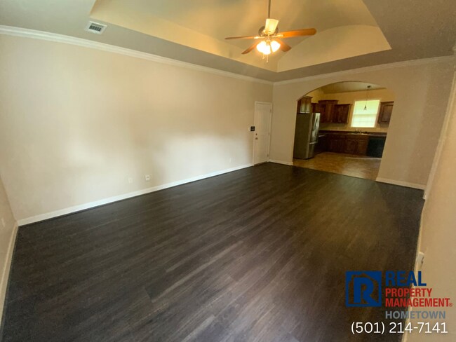 Foto del edificio - 7503 Royal Oaks Dr