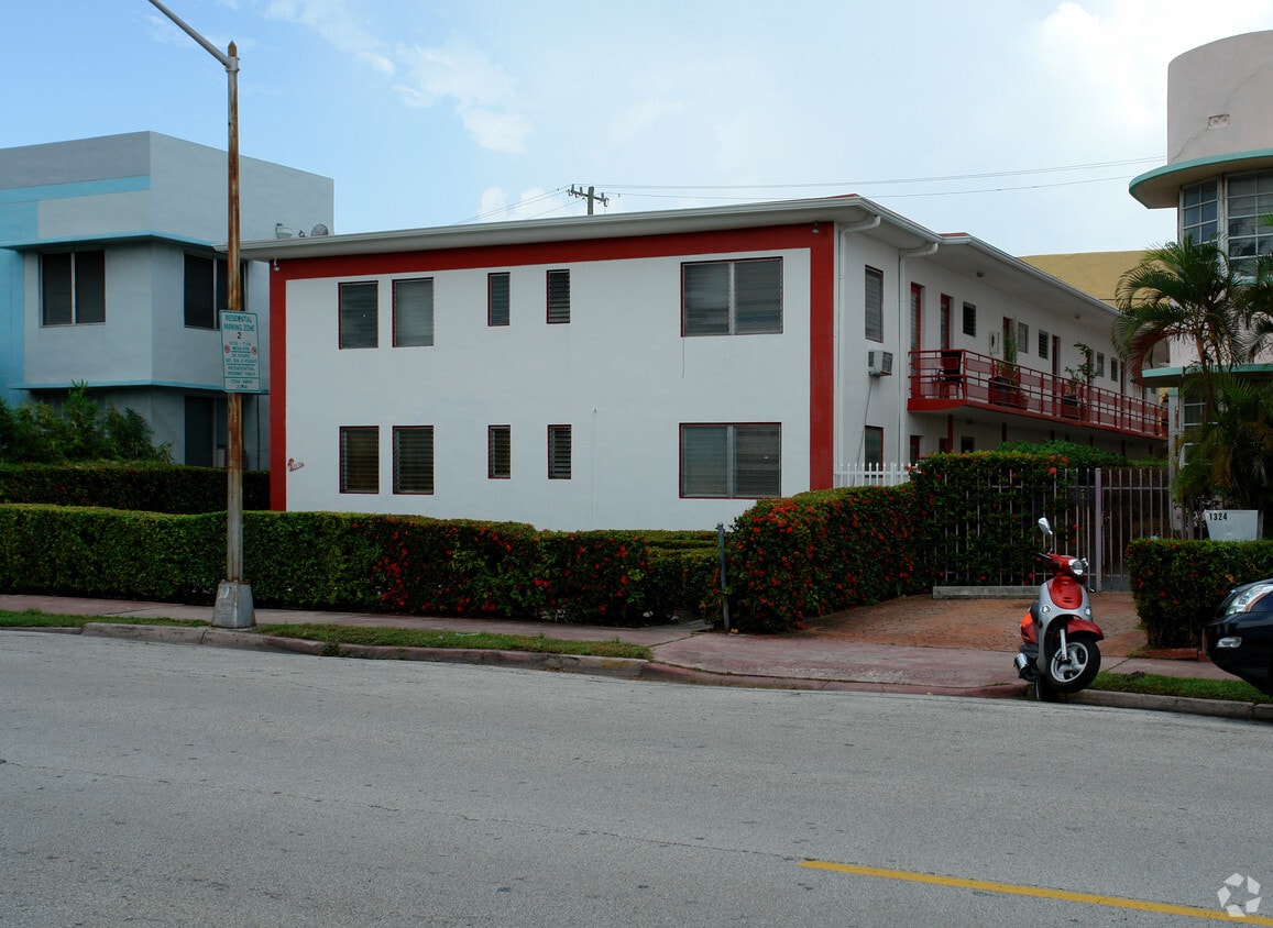 Primary Photo - 1318 Euclid Ave