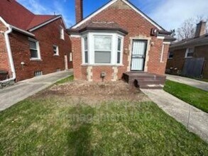 Building Photo - 17238 Shaftsbury Ave