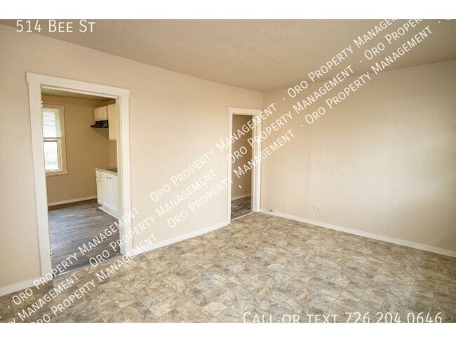 Foto del edificio - 514 Bee St