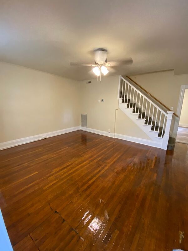 Foto del edificio - 2015 Rosewood Ave