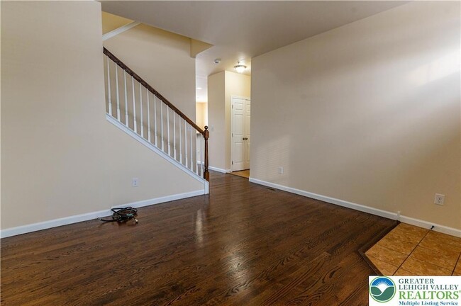 Building Photo - 241 Snapdragon Way