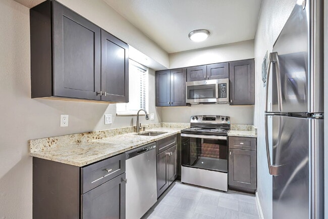 Building Photo - 5339 S Elati St