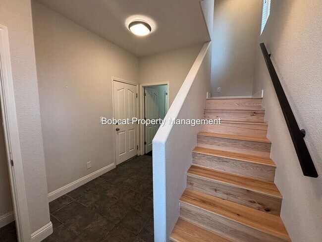 Foto del edificio - 1320 Thompson St