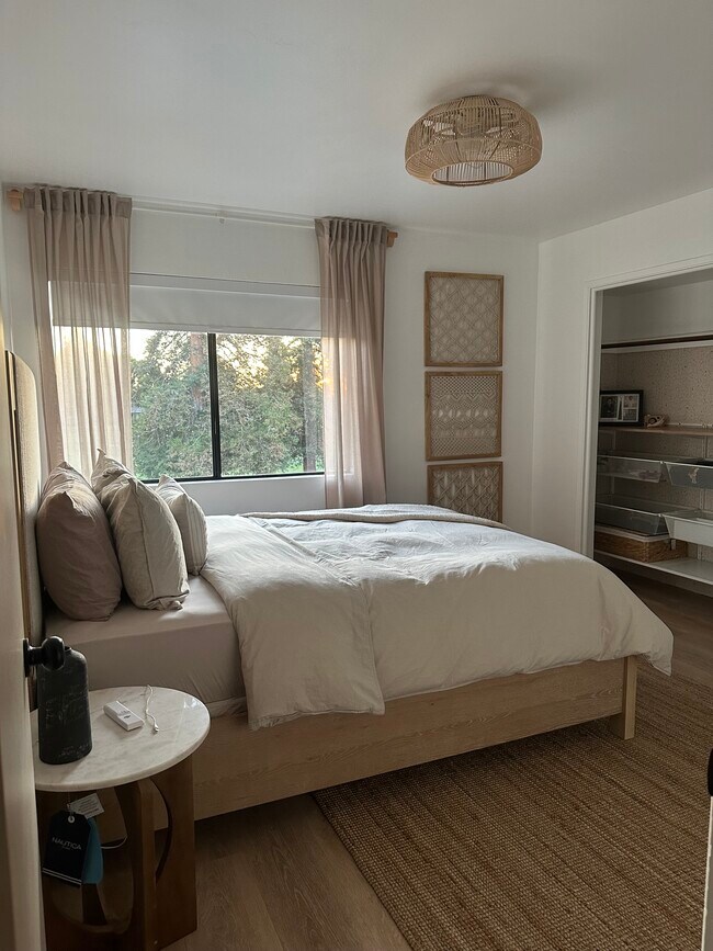 Foto del edificio - 6504 Landfair Dr