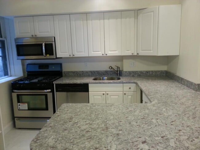 Building Photo - 2001 Commonwealth Ave