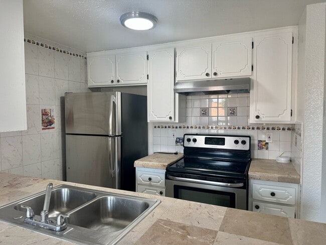 Building Photo - 4056 Van Dyke Ave