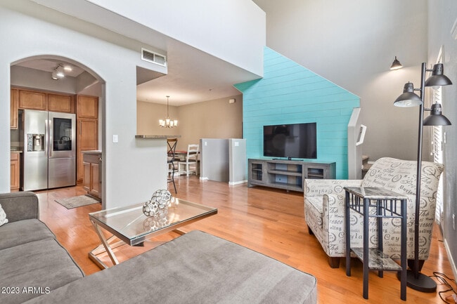 Building Photo - 2150 W Alameda Rd