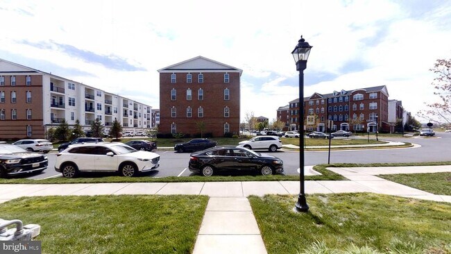 Foto del edificio - 43138 Thoroughfare Gap Terrace